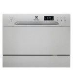 Lavastoviglie Libera Installazione Compatta 6 Coperti Classe F 55 cm Estetica silver Electrolux ESF2400OS