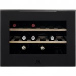 Cantinetta Vino da Incasso 18 Bottiglie Classe F Altezza 45 cm Estetica Matte Nero Opaco Serie 900 Electrolux KBW5T